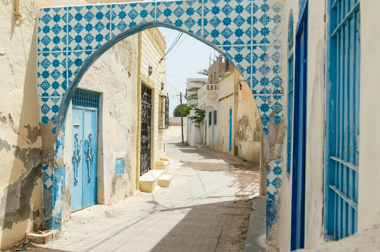 Arch and street art at Djerbahood, Djerba